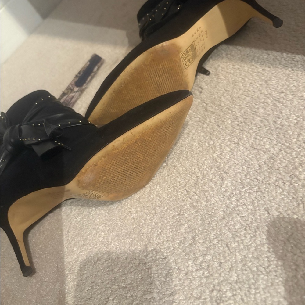 White House Black Market ASHLYN Black Heeled ANKLE Boots - Picture 4 of 5